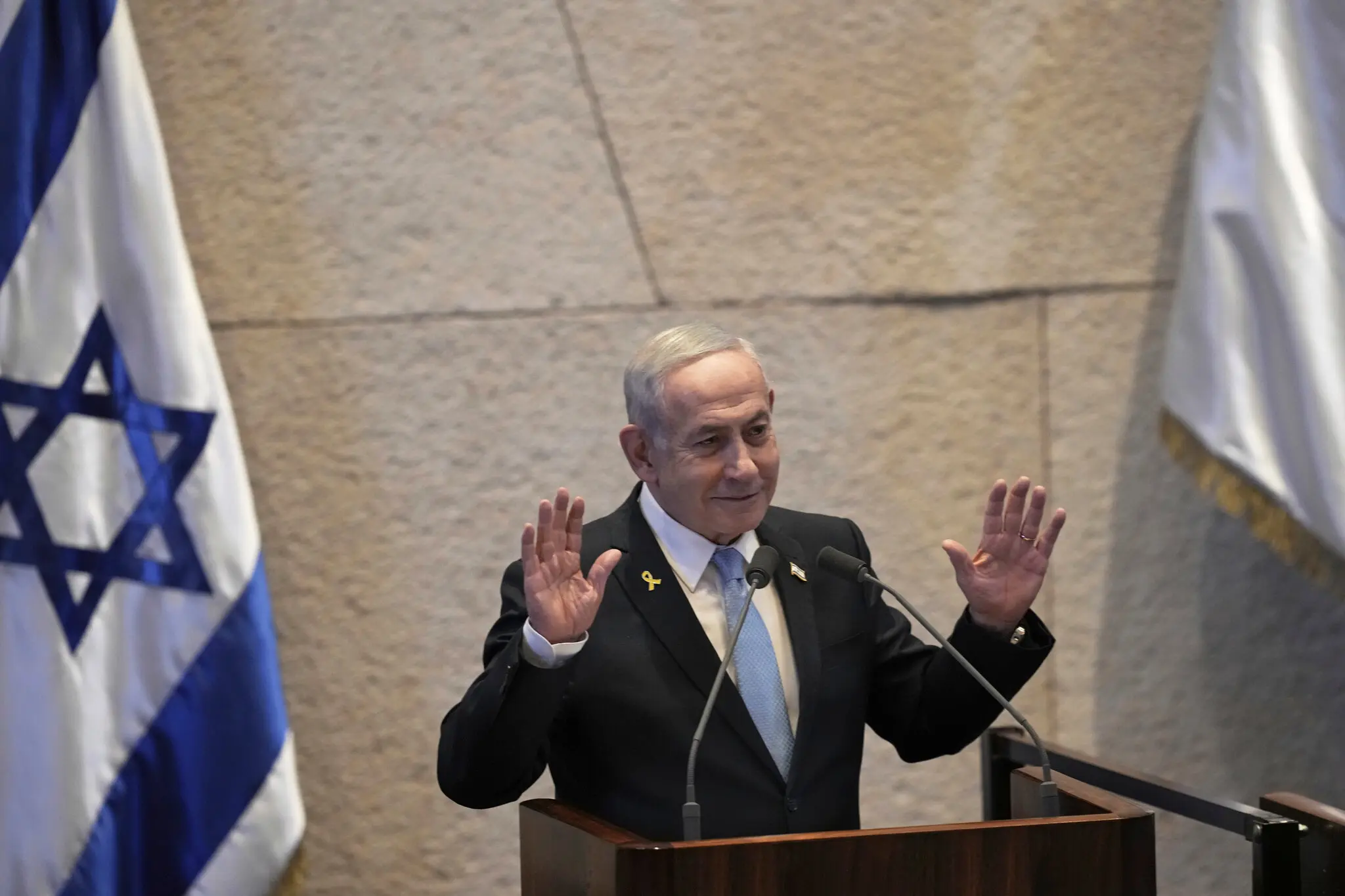 Ізраїль атакував порти Ходейди після обстрілу судна в Червоному морі Хуситами